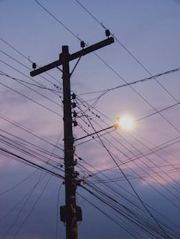 能源转型下的资产荒：电力板块强势回暖的底层逻辑与配置选择 股票财经