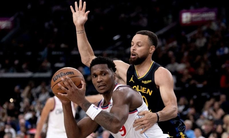 库里里程碑夜吞苦果：三分雨战术体系深度解析